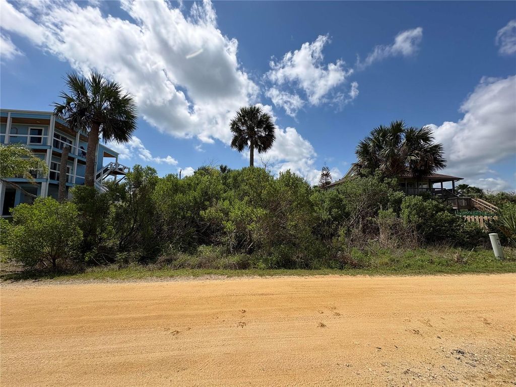 Photo of 16 Oceanside Drive, Palm Coast, FL 32137 (MLS # TB8505410)