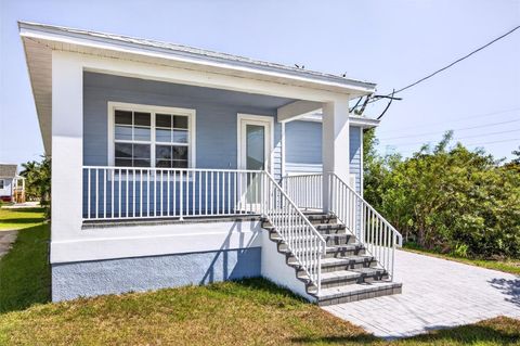 Photo of 627 Fitzhugh Avenue, Punta Gorda, FL 33950 (MLS # C7525237)