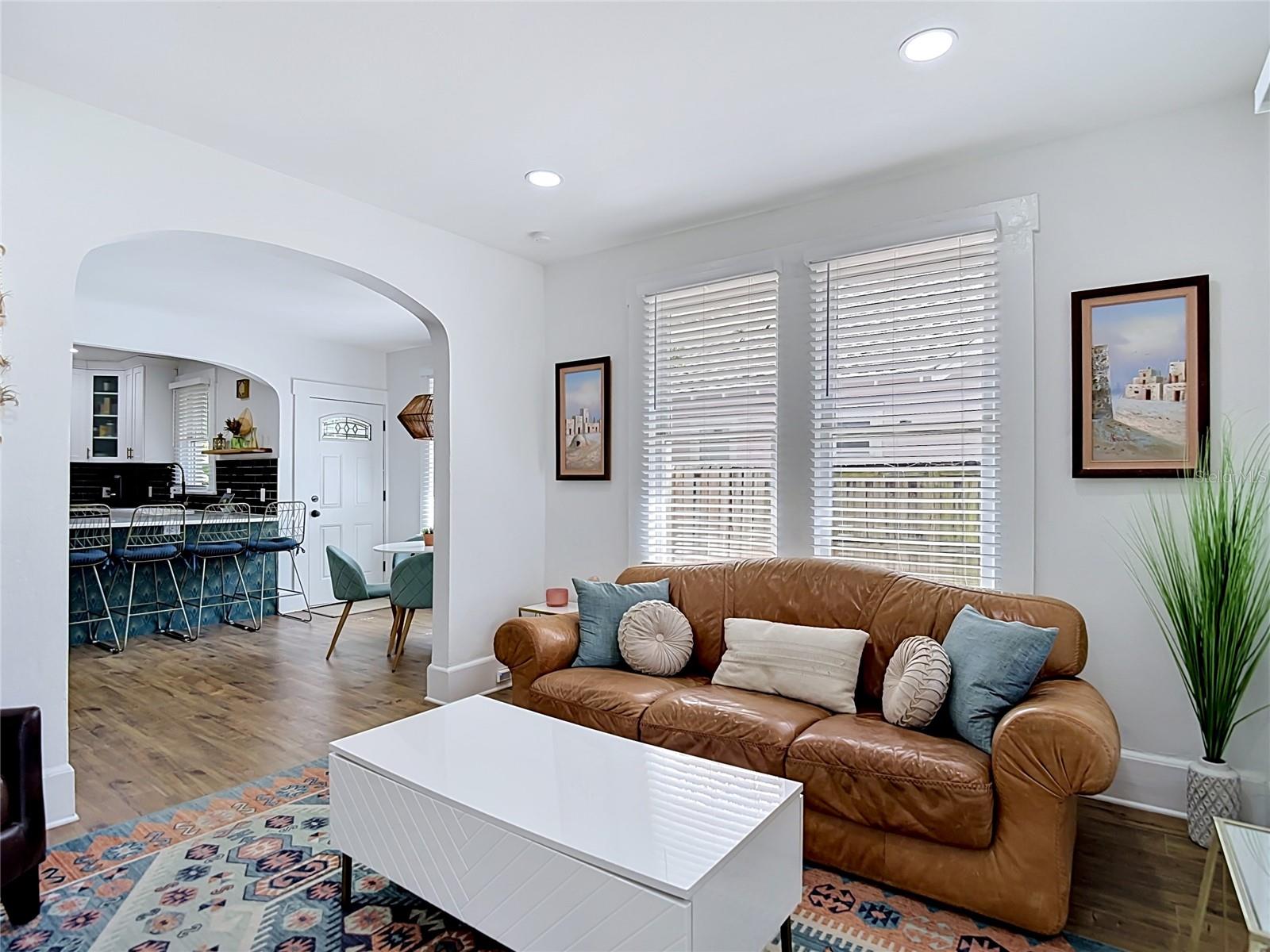 105 W ELM STREET