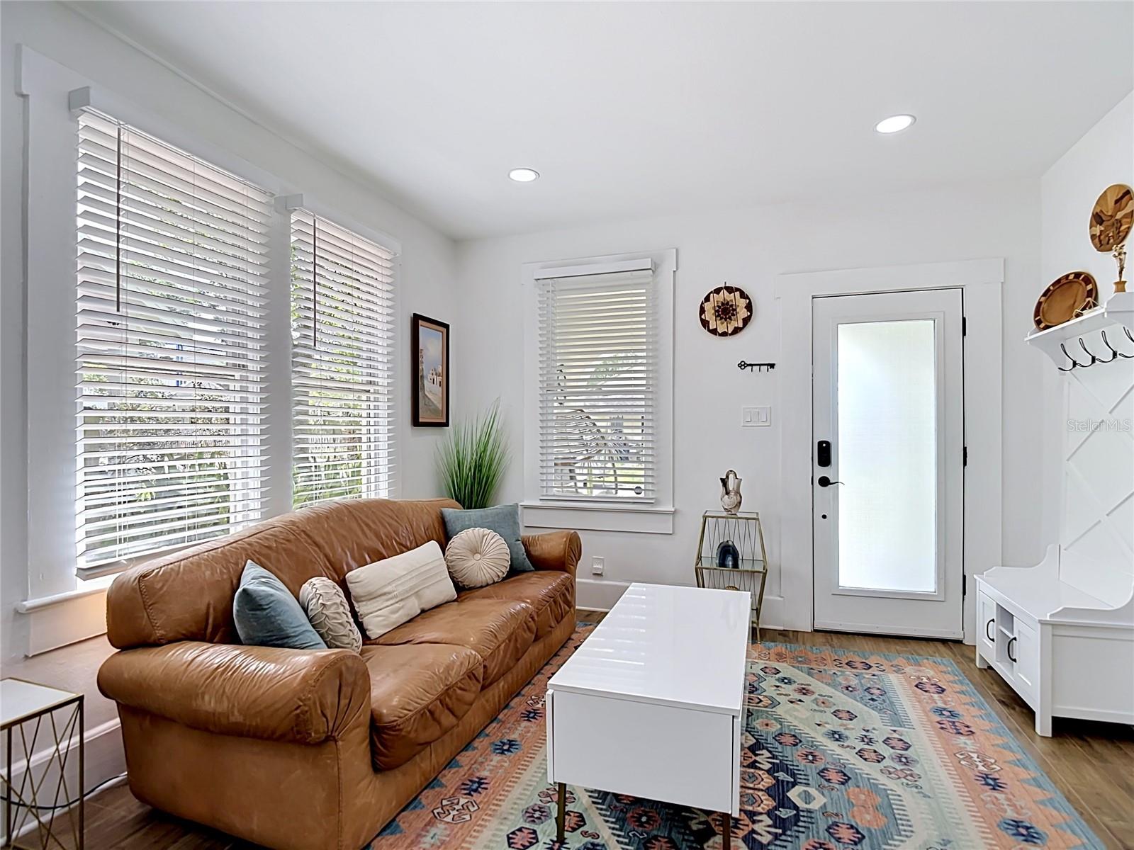 105 W ELM STREET