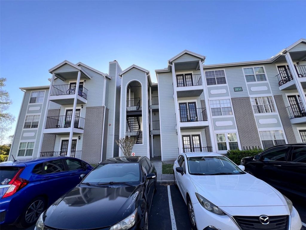 Photo of 2550 N Alafaya Trail #10110, Orlando, FL 32826 (MLS # O6390317)