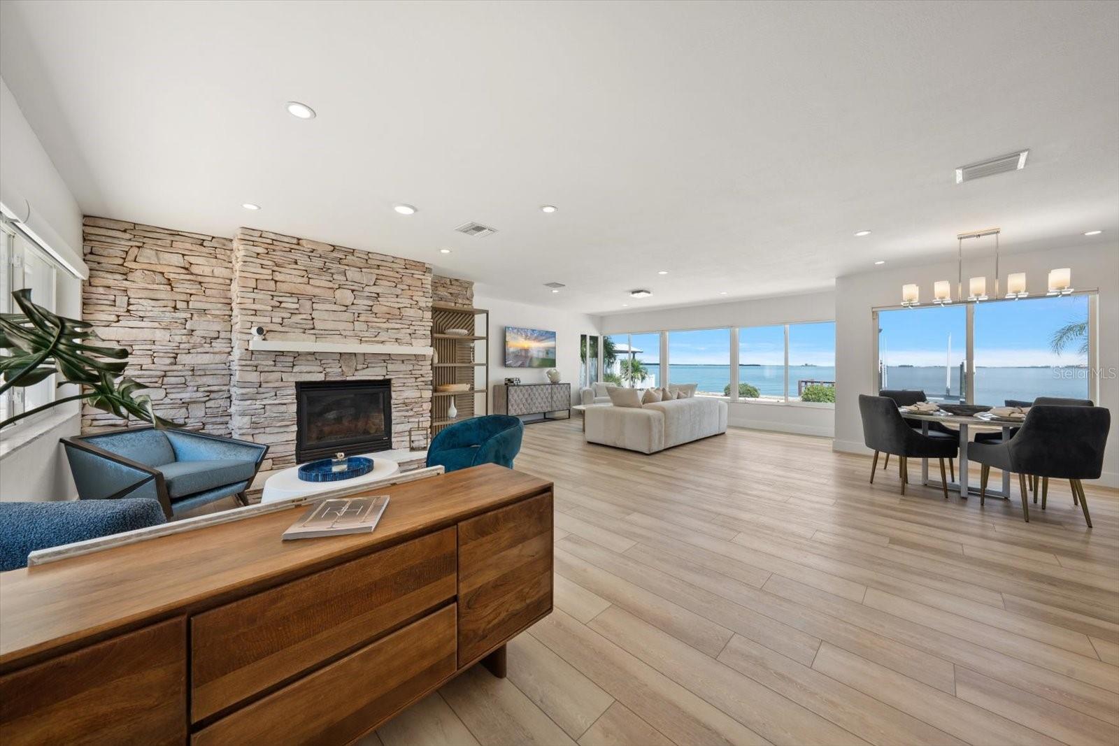 1854 VENETIAN POINT DRIVE
