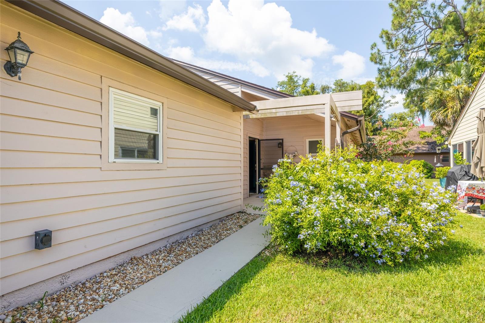 120 GULL CIRCLE N