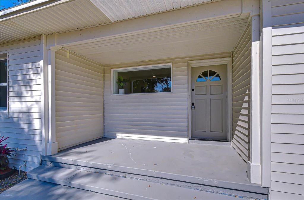 Photo of 1621 25th Avenue S, St Petersburg, FL 33712 (MLS # TB8468852)