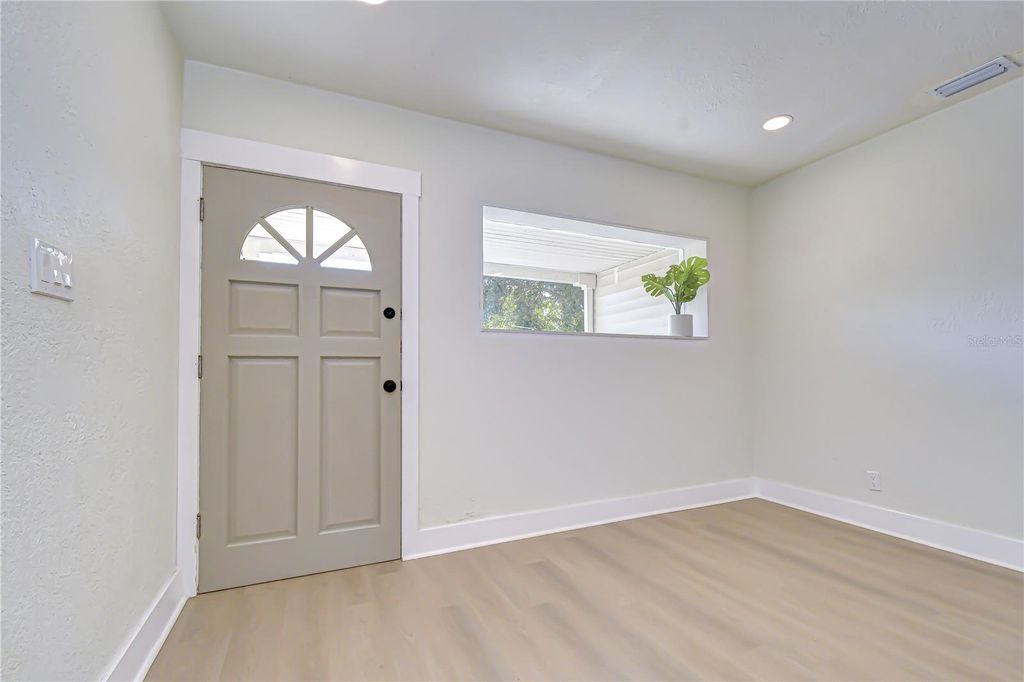 Photo of 1621 25th Avenue S, St Petersburg, FL 33712 (MLS # TB8468852)