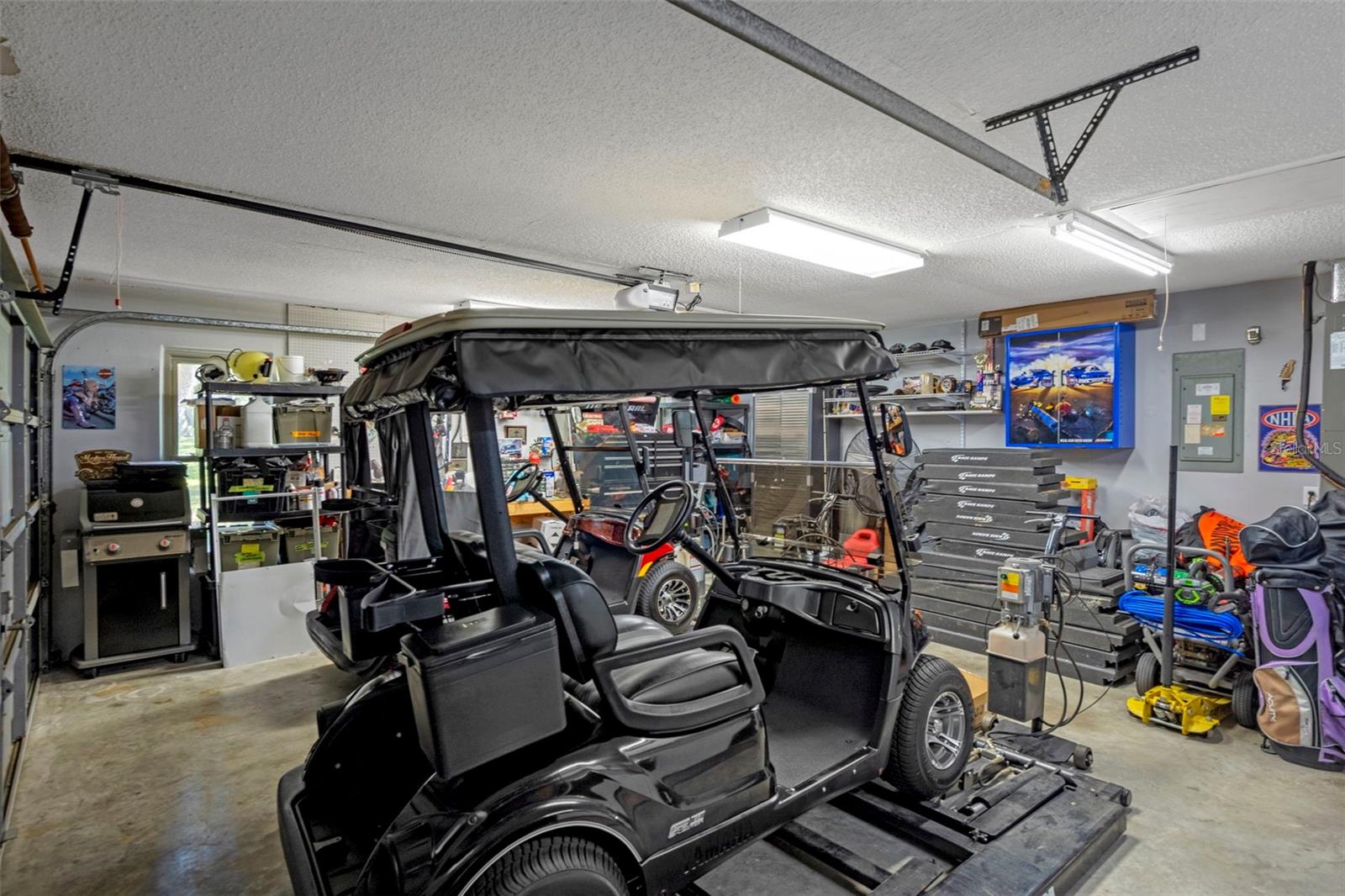 WATER OAKS - Residential