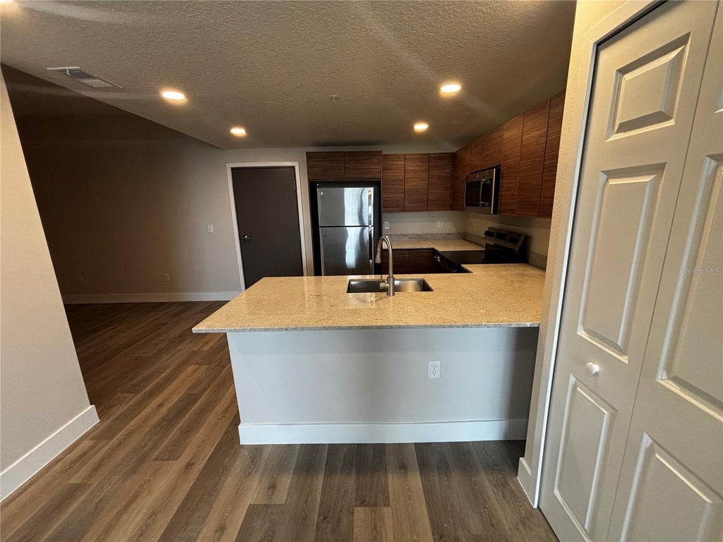 Photo of 4424 S Texas Avenue #314, Orlando, FL 32839 (MLS # O6422069)