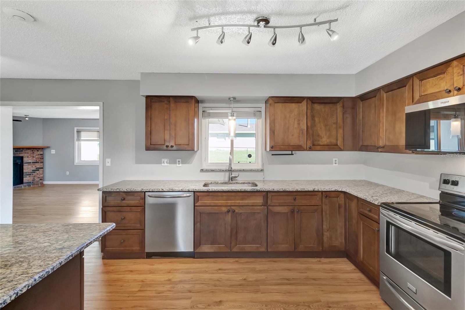 FLORIDA HEIGHTS - Residential Lease