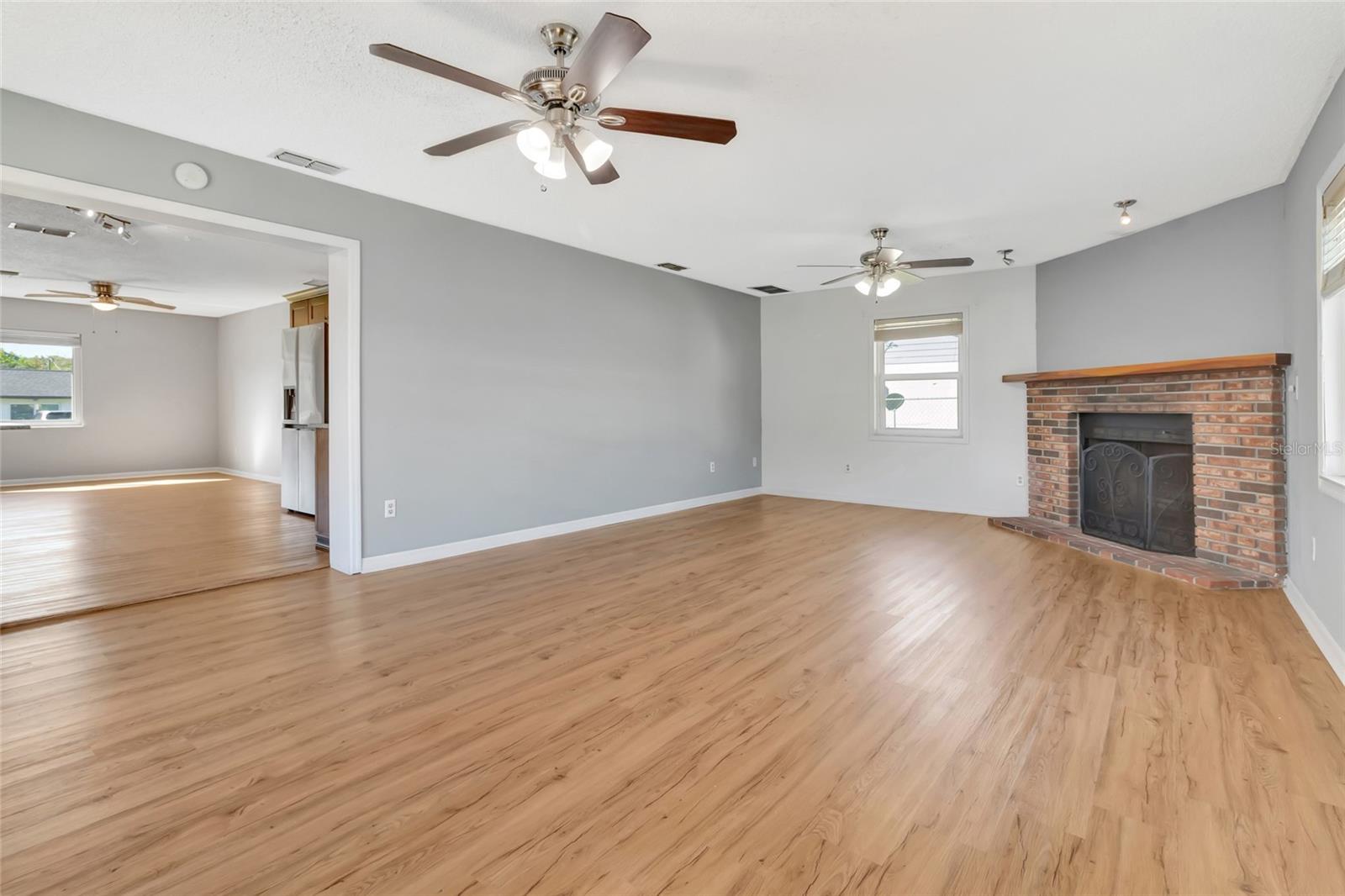 FLORIDA HEIGHTS - Residential Lease