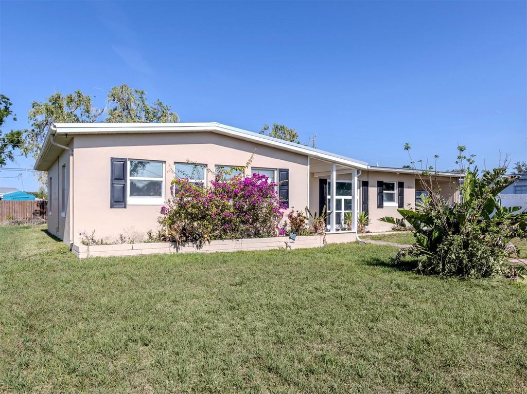 Photo of 6231 Jordan Street, North Port, FL 34287 (MLS # N6138960)