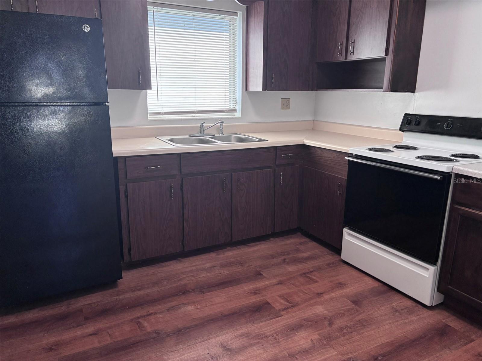 IVANHOE TERRACE - Residential Lease