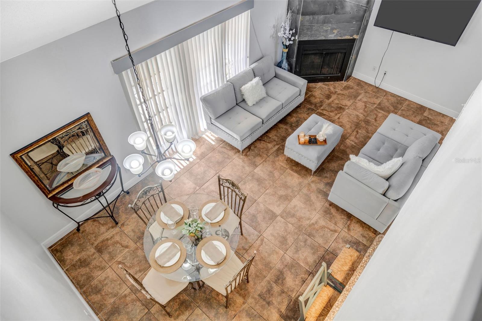 RIVER OAKS CONDO I - Residential