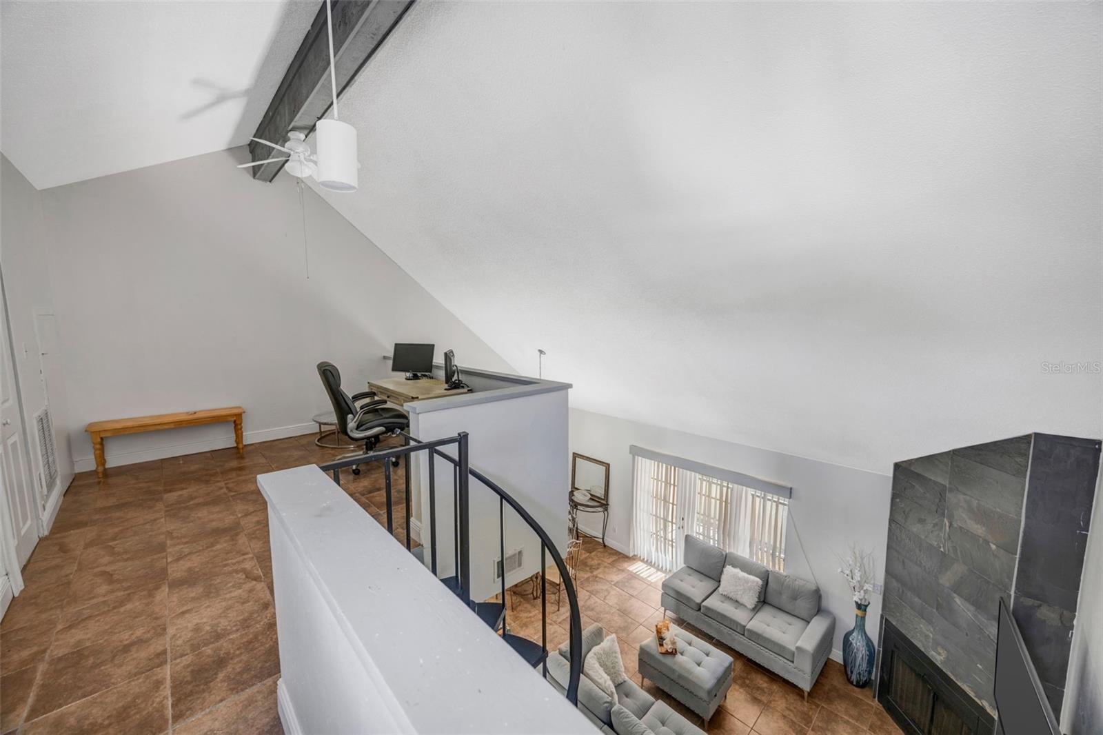 RIVER OAKS CONDO I - Residential