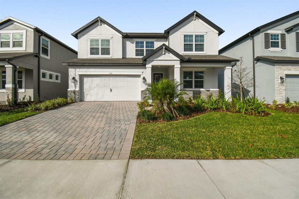 Photo of 7719 Bronze Oak Drive, Wesley Chapel, FL 33545 (MLS # T3513133)