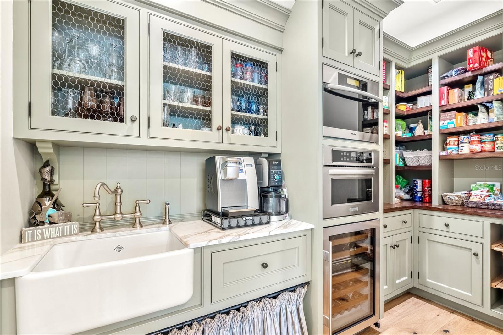 CLOISTER GROVE SUB - Residential