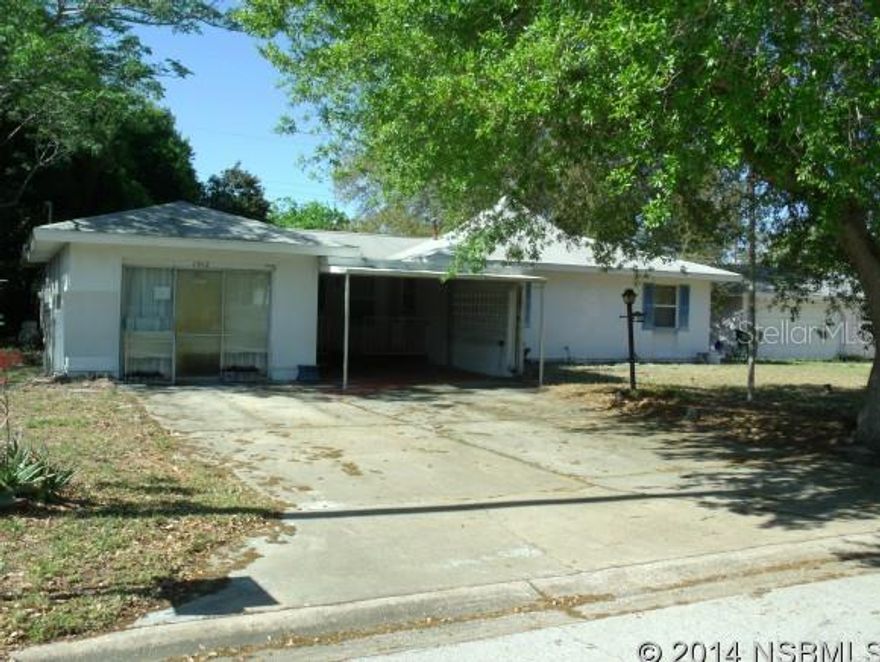 This 4 Bedroom 2 bath home is centrally located.  Property needs to have a little TLC but includes an indoor pool.ALL INFORMATION RECORDED IN THE MLS INTENDED TO BE ACCURATE BUT CANNOT BE GUARANTEED ;Water: City