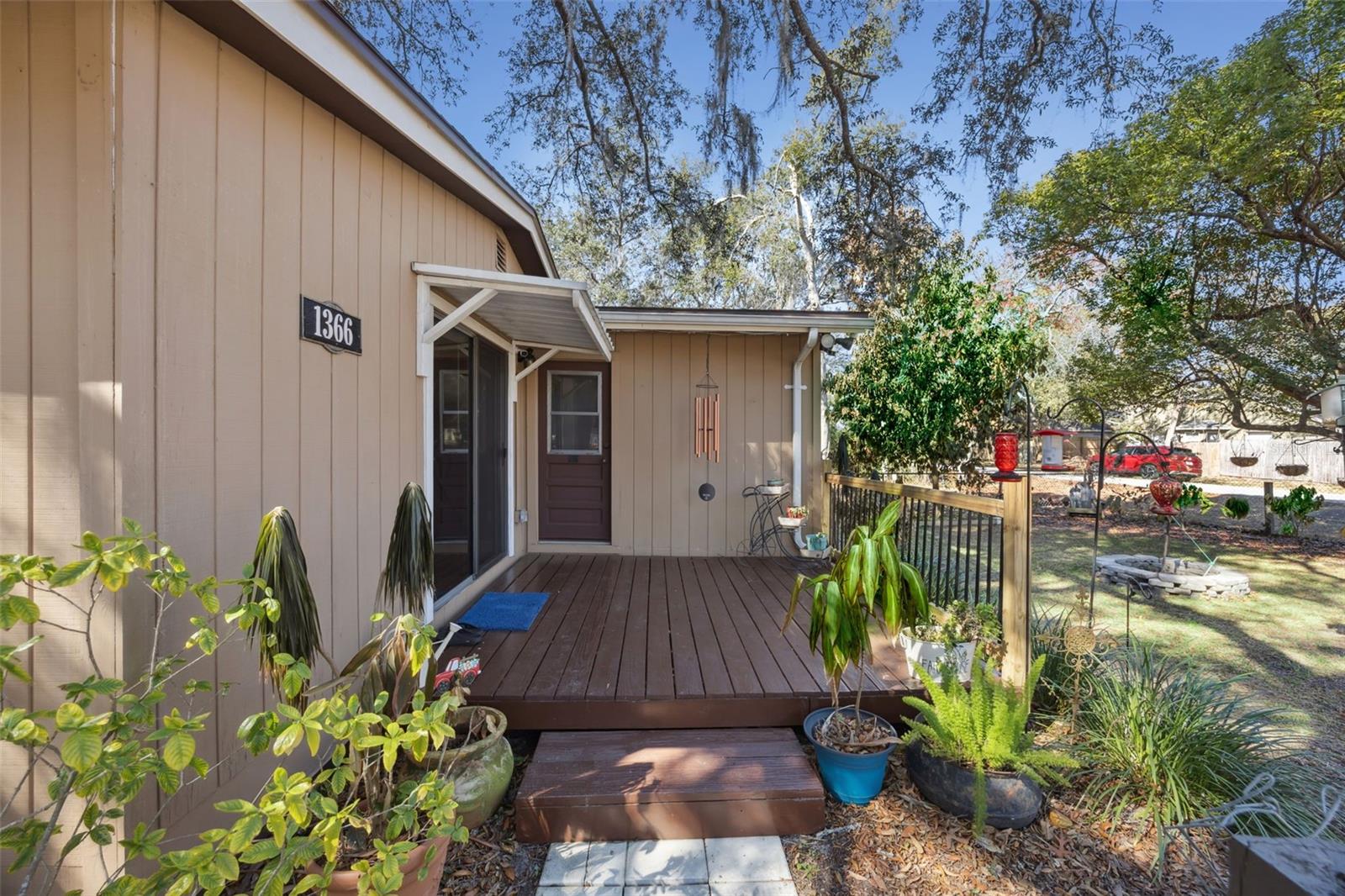 OAK PARK MANOR - Residential