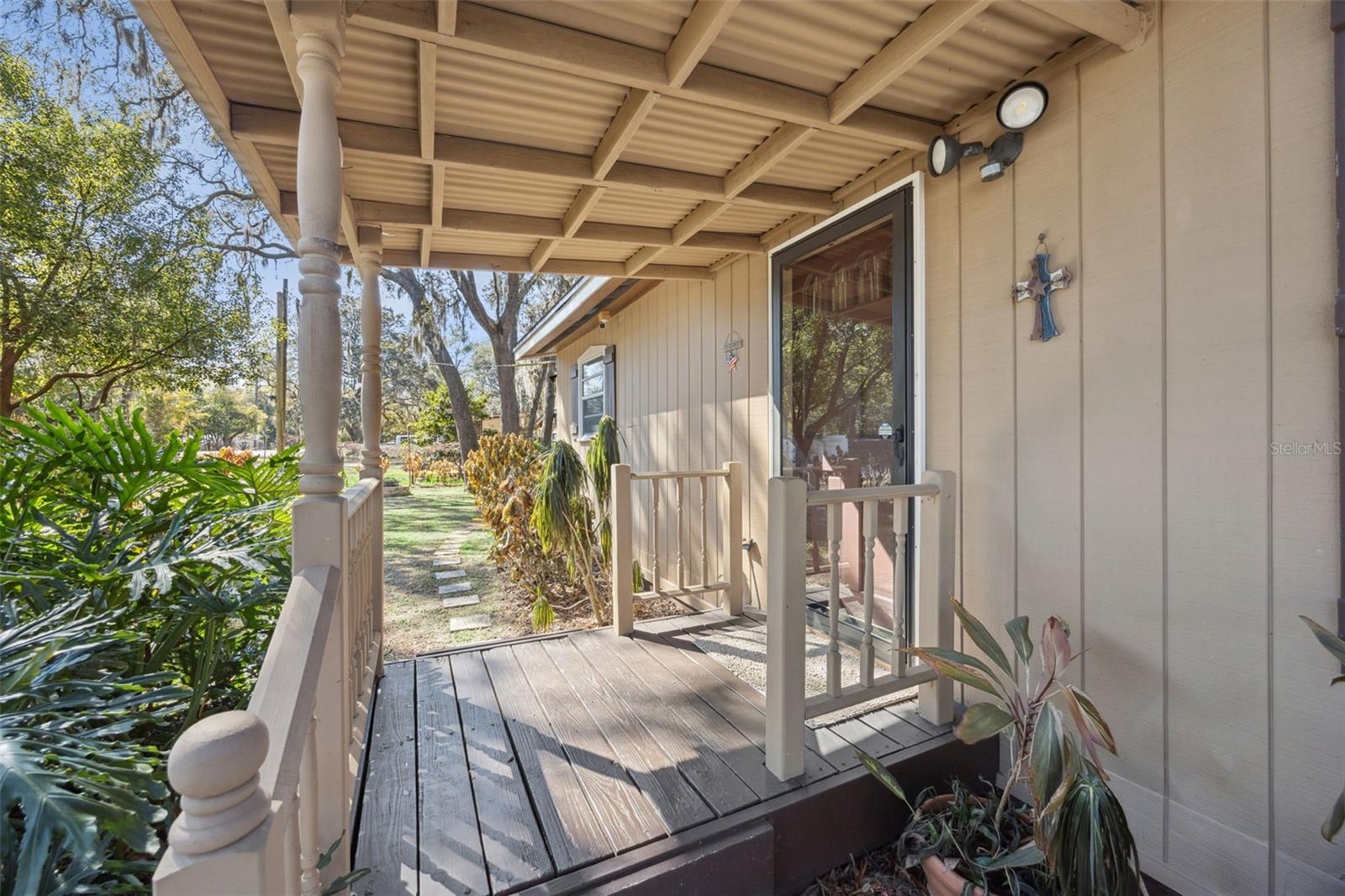 OAK PARK MANOR - Residential