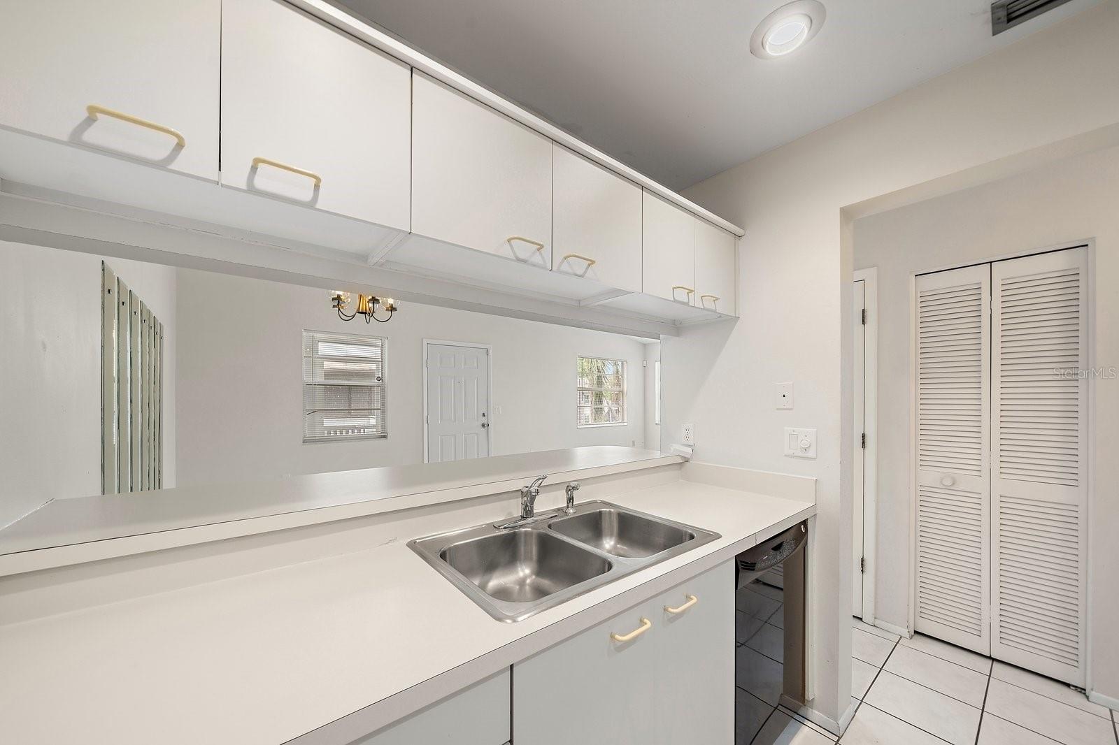 MIRROR LAKE SEC 3 - Residential