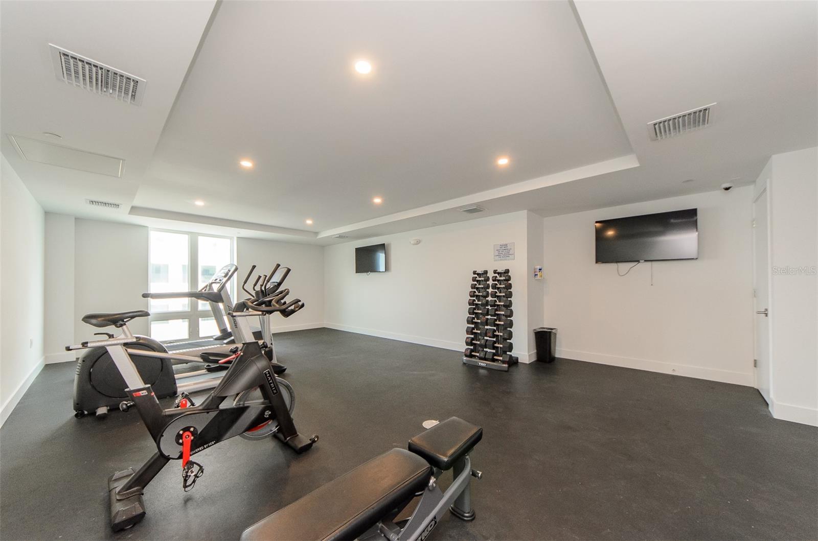 PURA VIDA RESIDENCES CONDO - Residential Lease