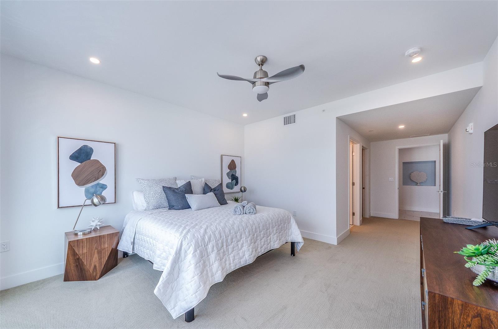 PURA VIDA RESIDENCES CONDO - Residential Lease