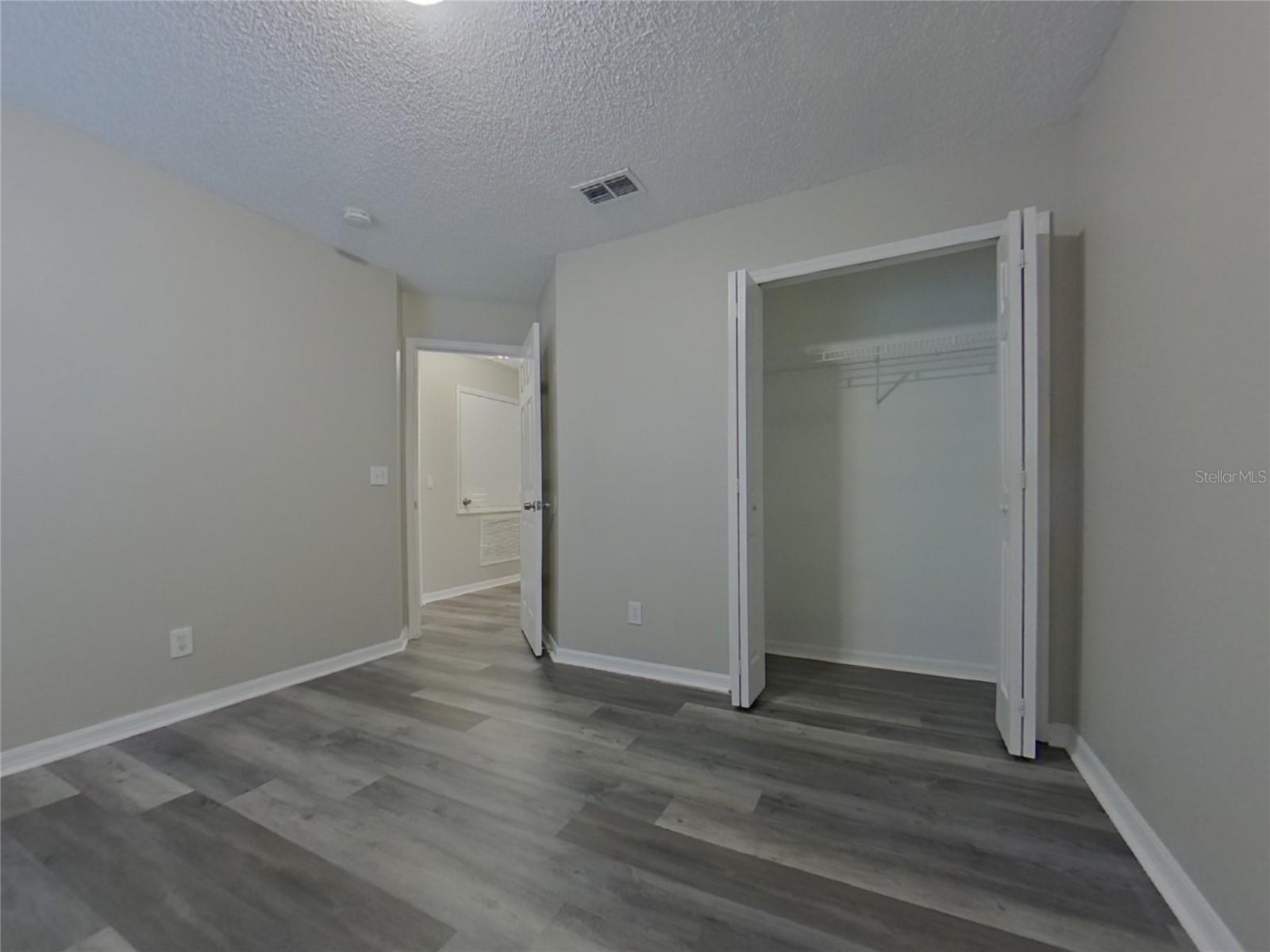 CROSS CREEK PH 02 - Residential Lease