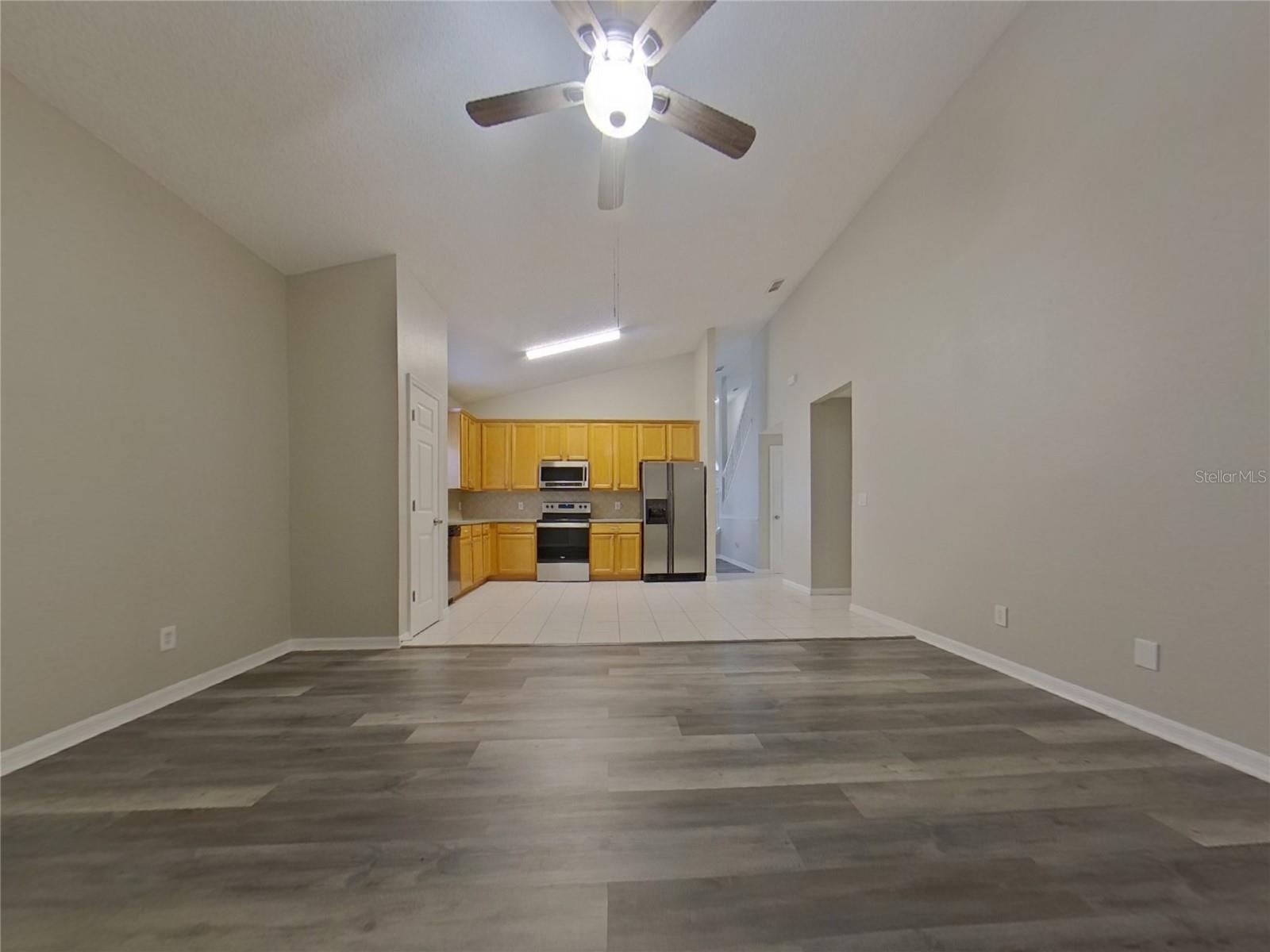 CROSS CREEK PH 02 - Residential Lease