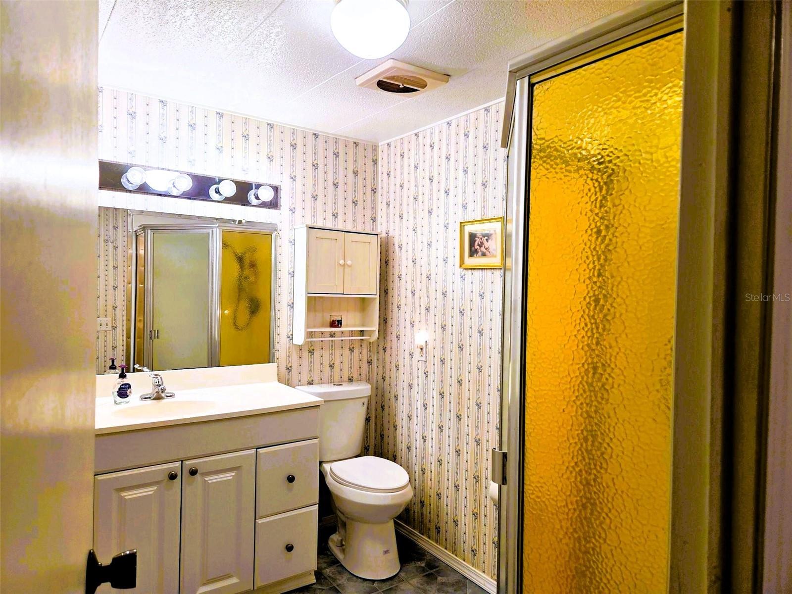 OAKWOOD MANOR - Residential