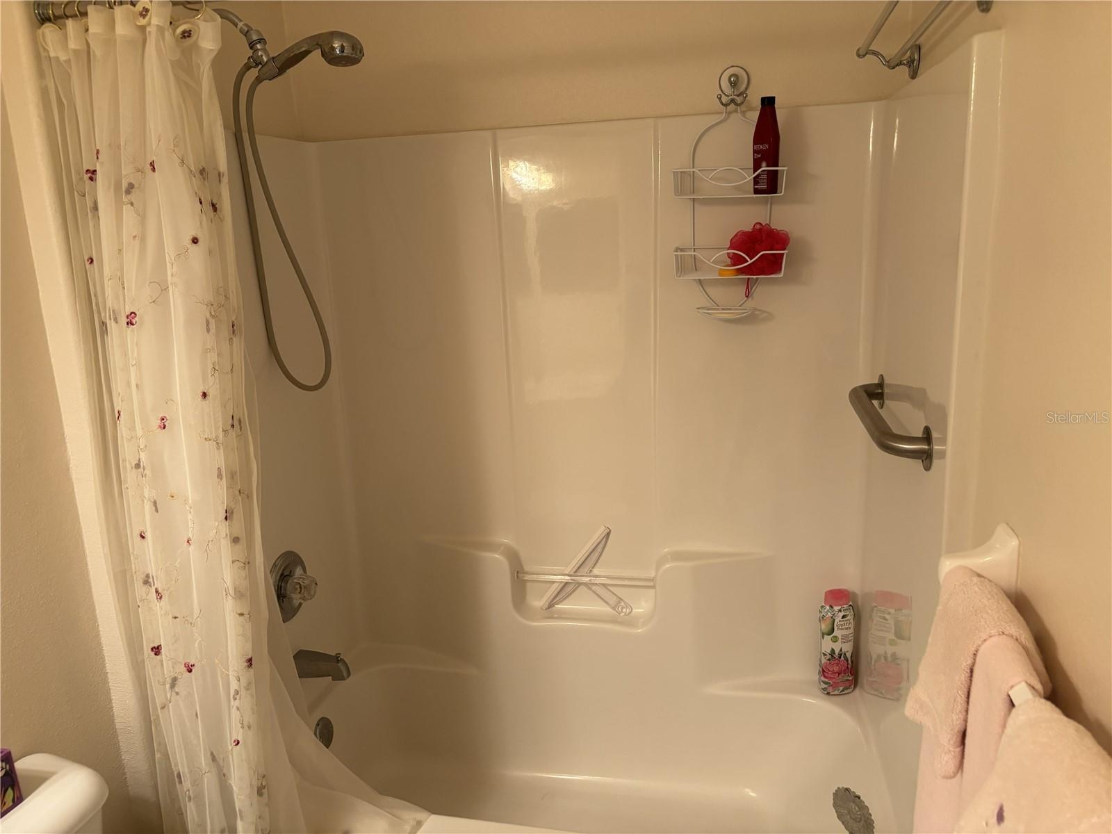 PENNBROOKE PH 01J LT J1 PB 50 PG 88-90 O - Residential