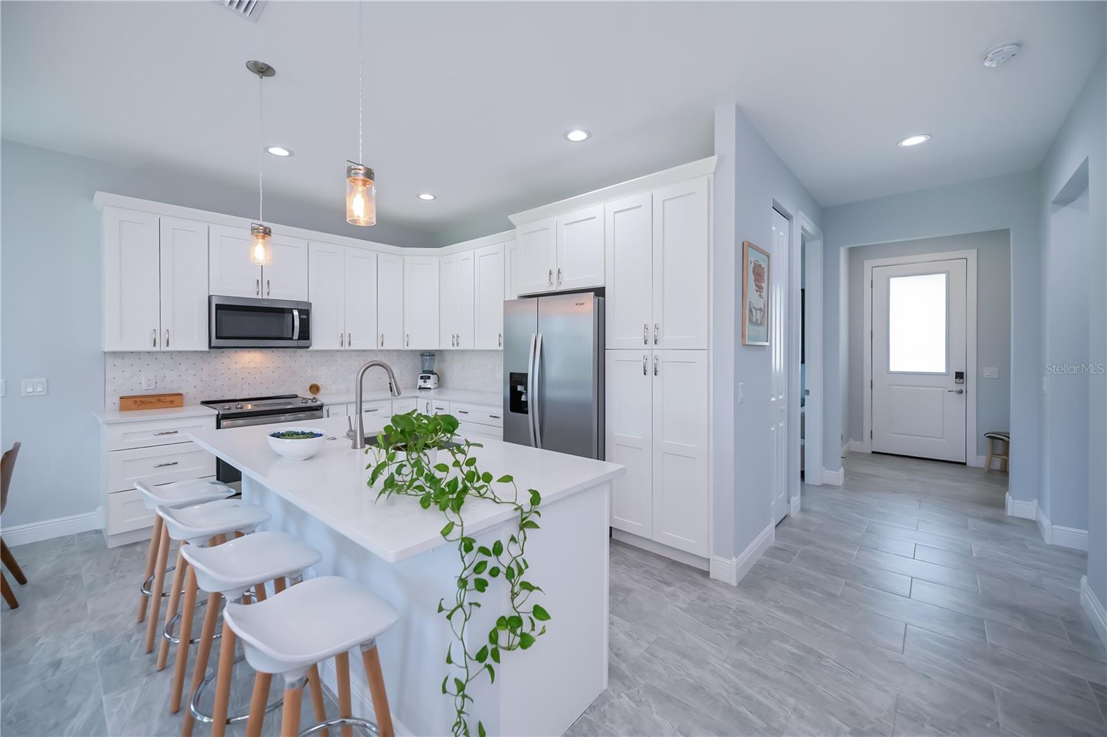 VENICE EDGEWOOD SEC OF - Residential
