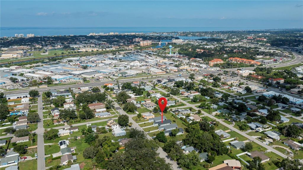 Photo of 809 Groveland Avenue, Venice, FL 34285 (MLS # N6139883)