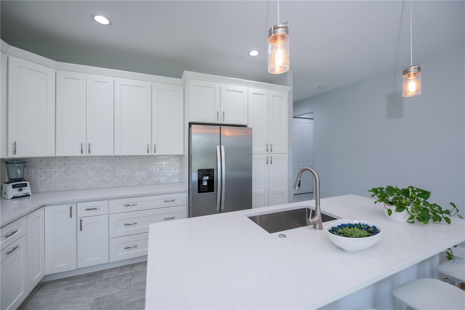 VENICE EDGEWOOD SEC OF - Residential
