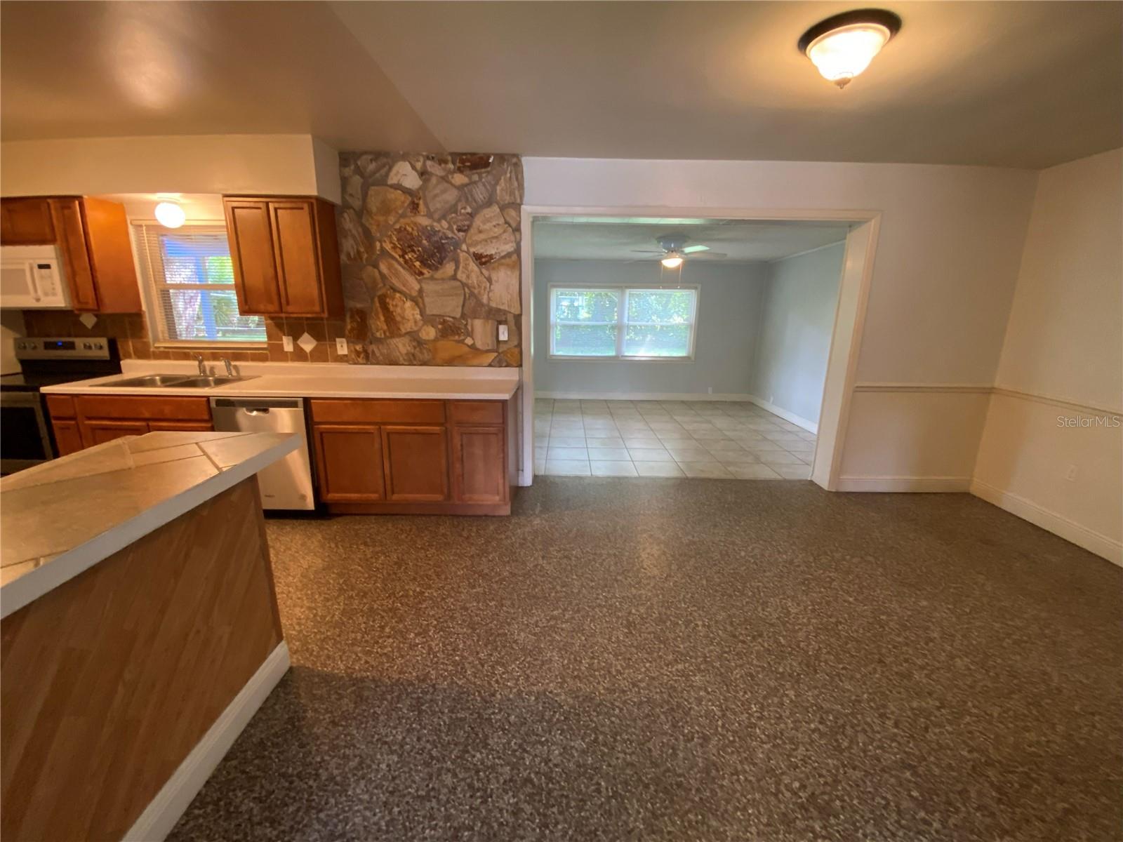 WINTER PARK ESTATES - Residential Lease