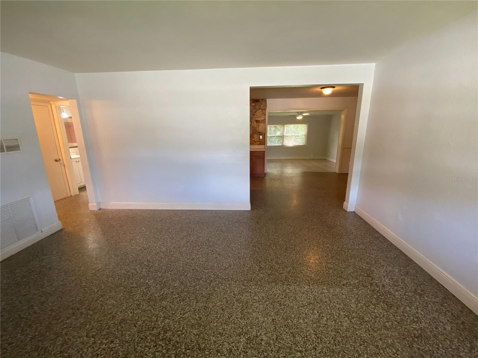 WINTER PARK ESTATES - Residential Lease