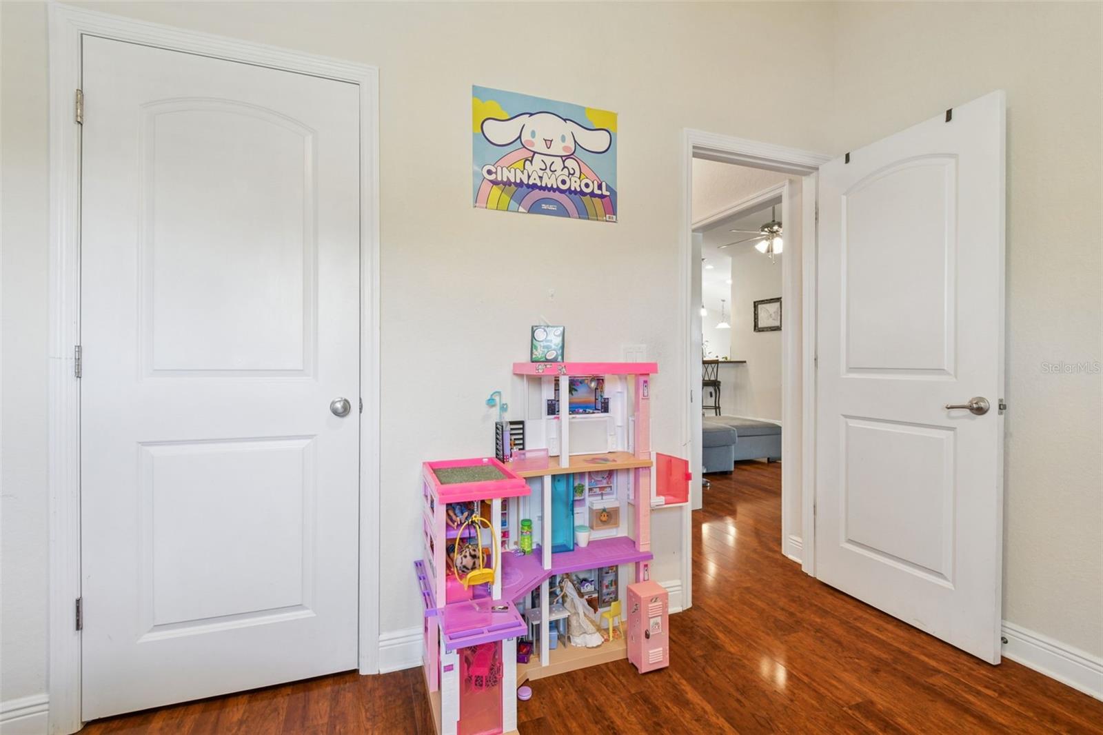 AYERSWORTH GLEN - Residential