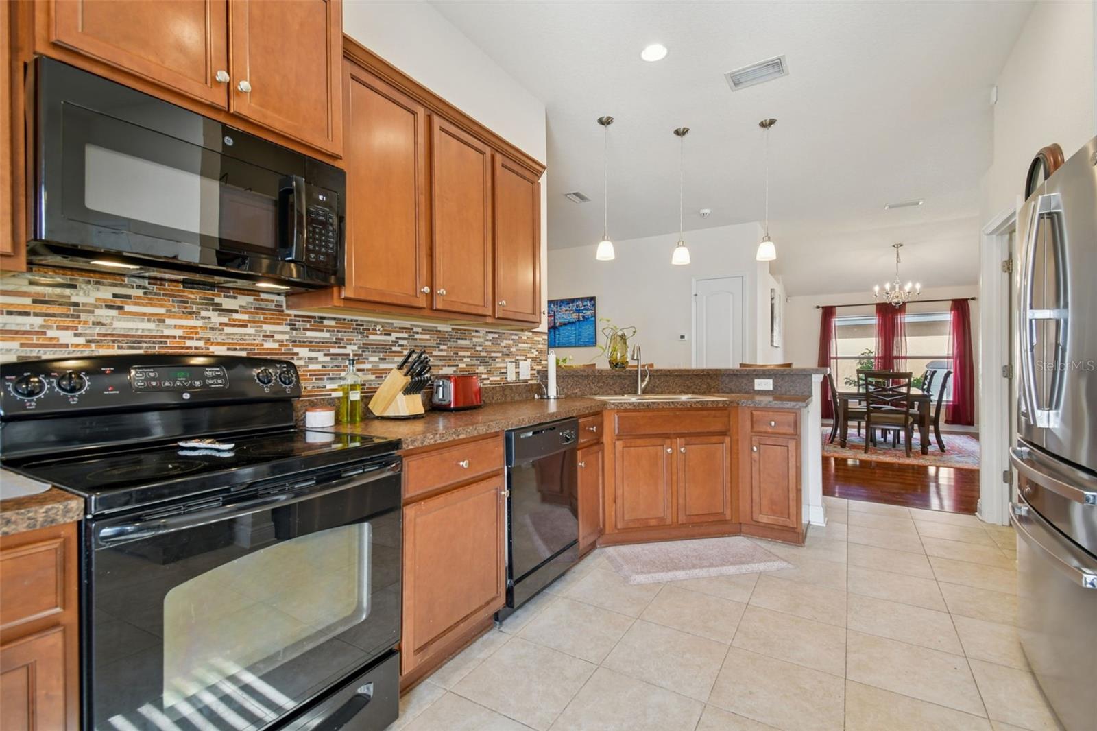 AYERSWORTH GLEN - Residential