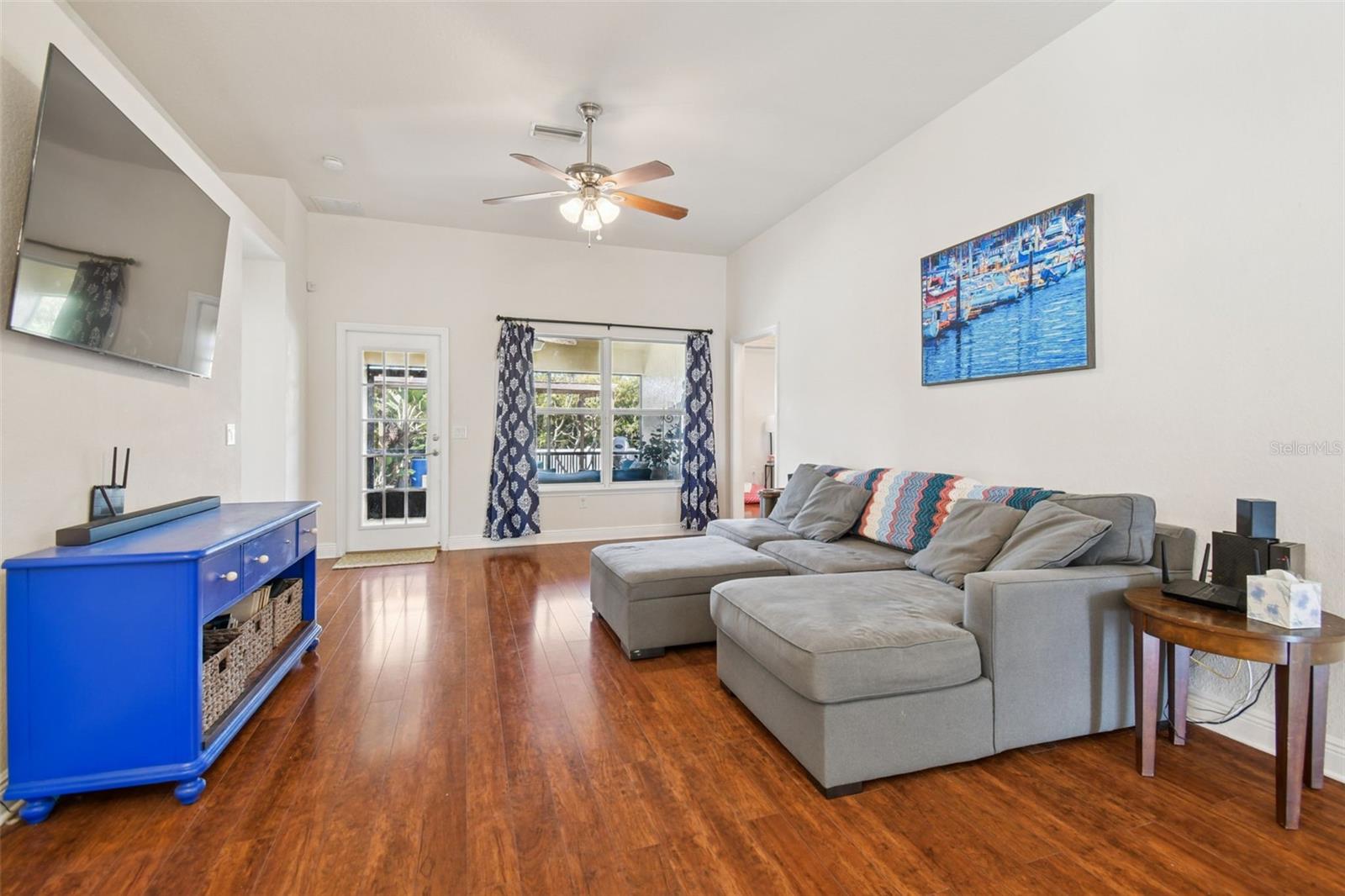 AYERSWORTH GLEN - Residential