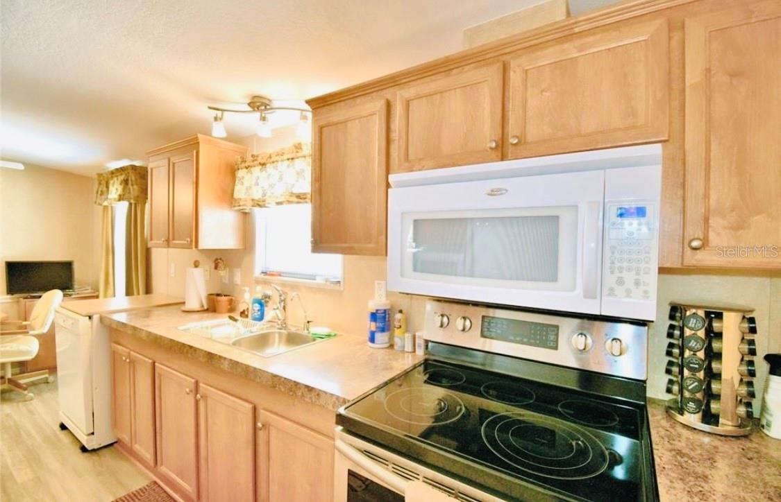 WEST VIEW RIDGE RESORTS INC - Residential