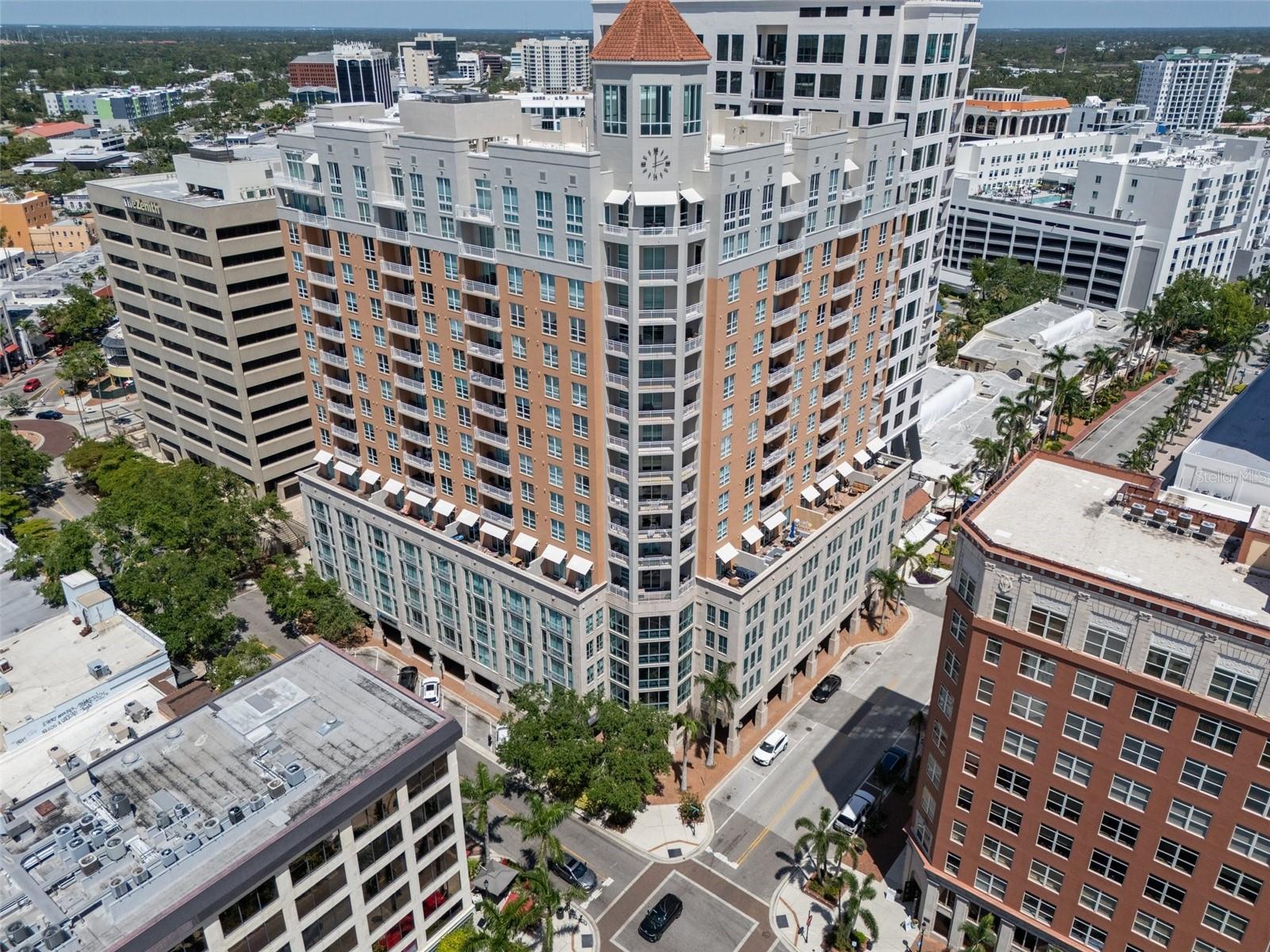 1350 MAIN RESIDENTIAL - Residential