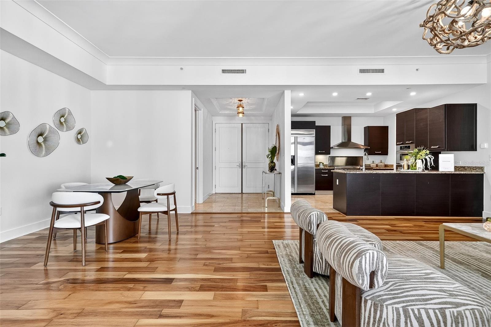 1350 MAIN RESIDENTIAL - Residential