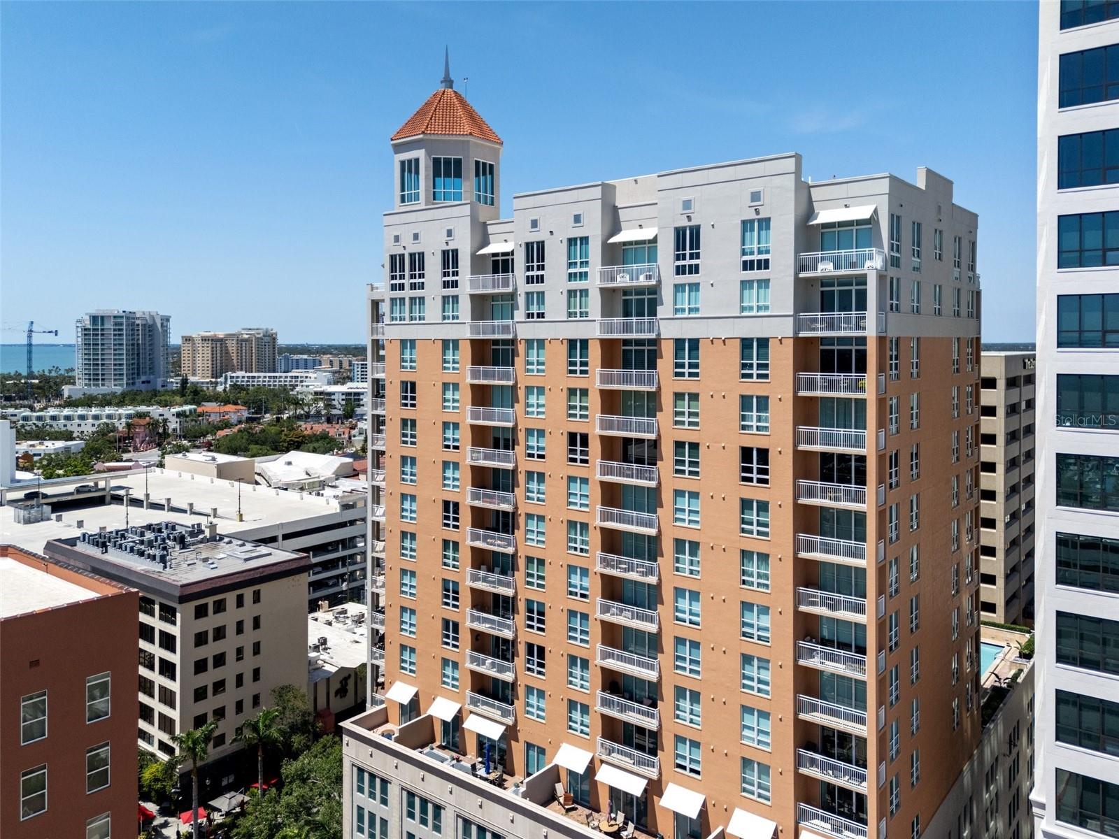 1350 MAIN STREET 1703
