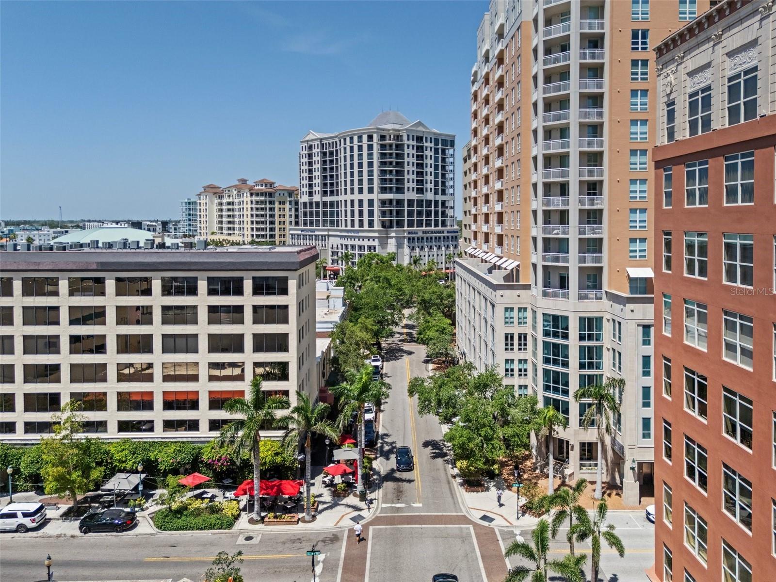 1350 MAIN RESIDENTIAL - Residential