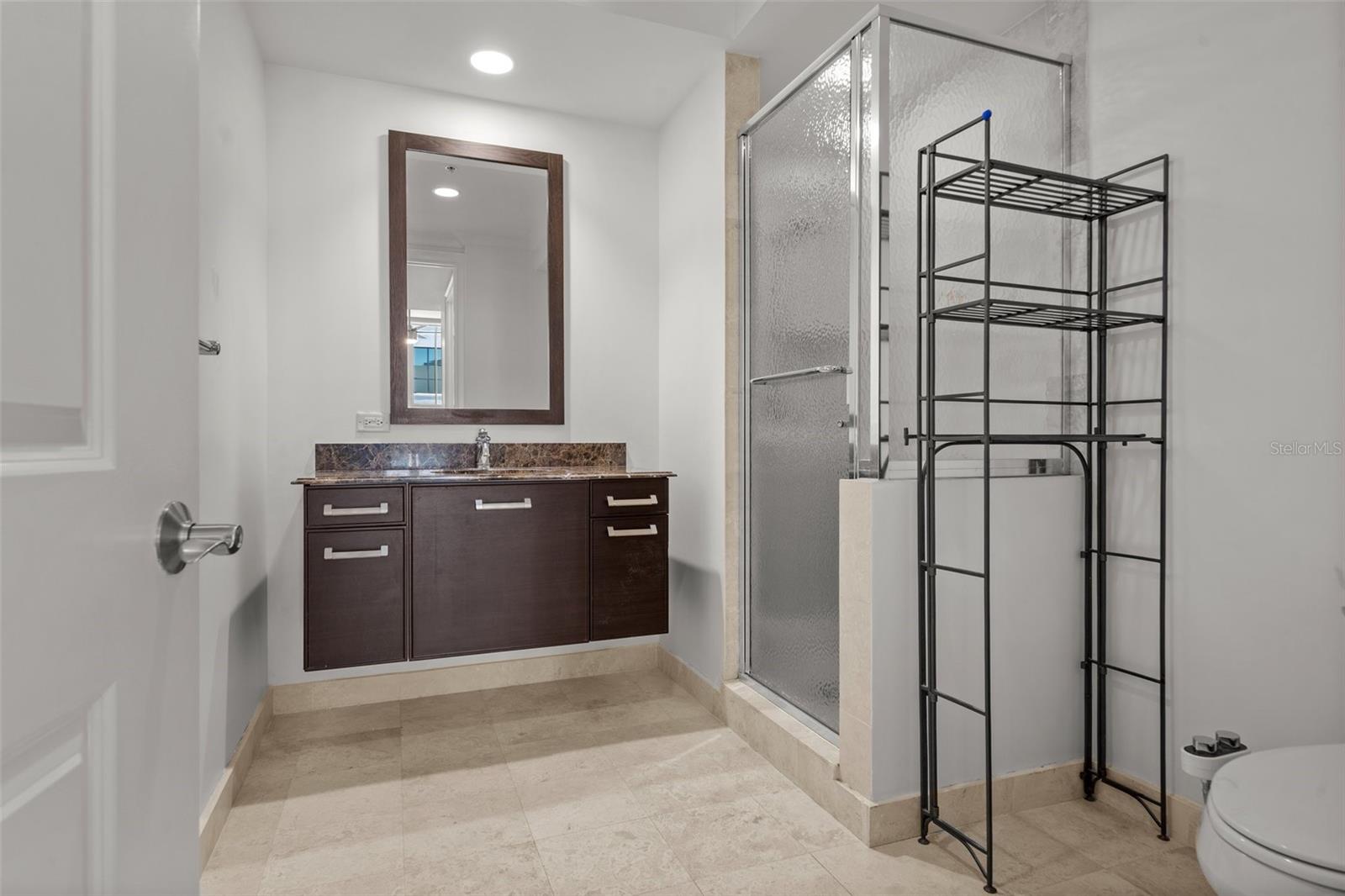 1350 MAIN RESIDENTIAL - Residential