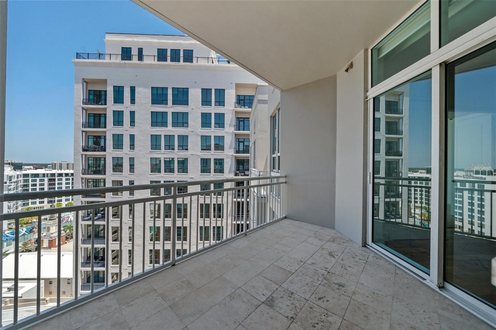 1350 MAIN RESIDENTIAL - Residential