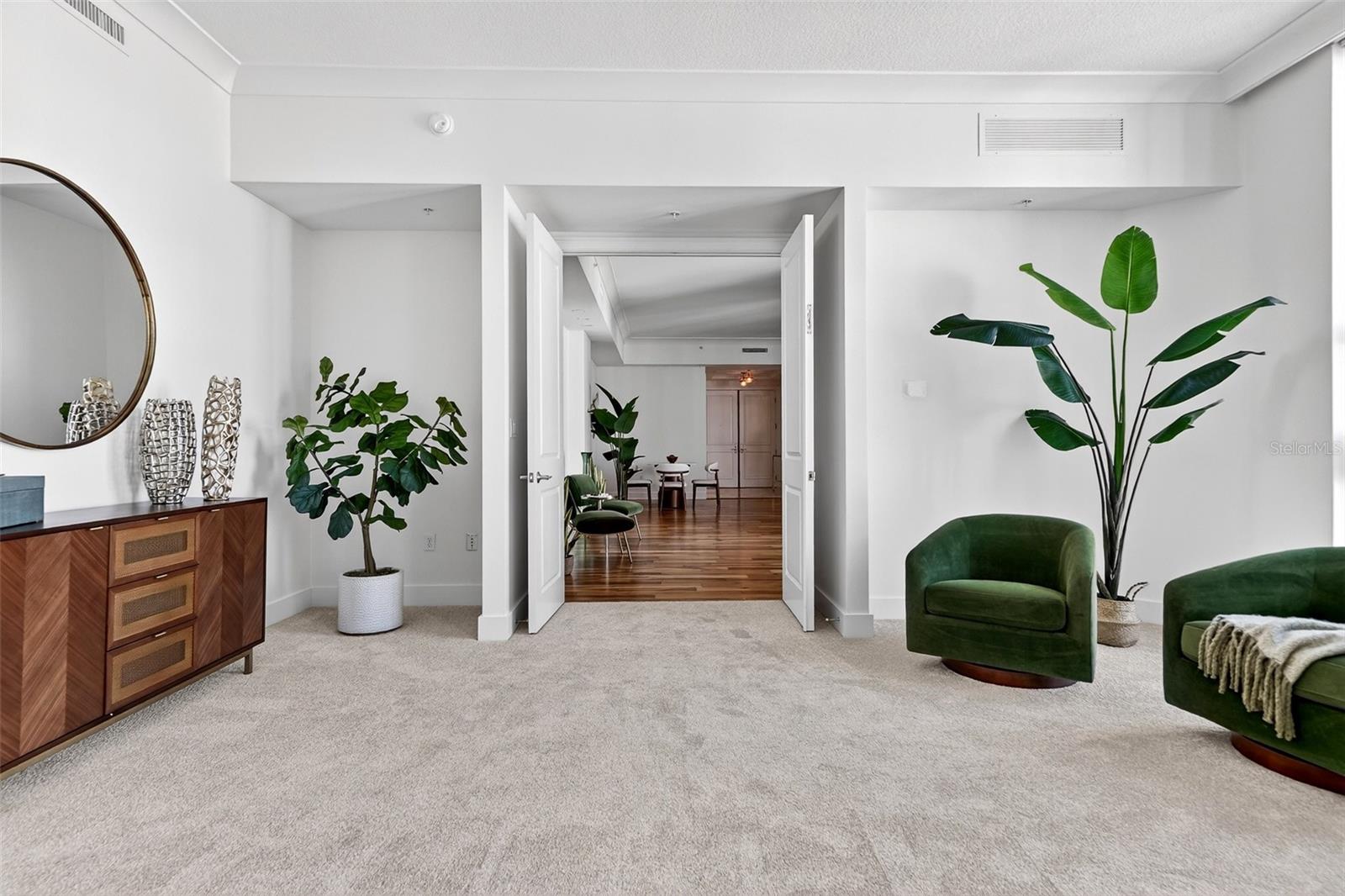 1350 MAIN RESIDENTIAL - Residential