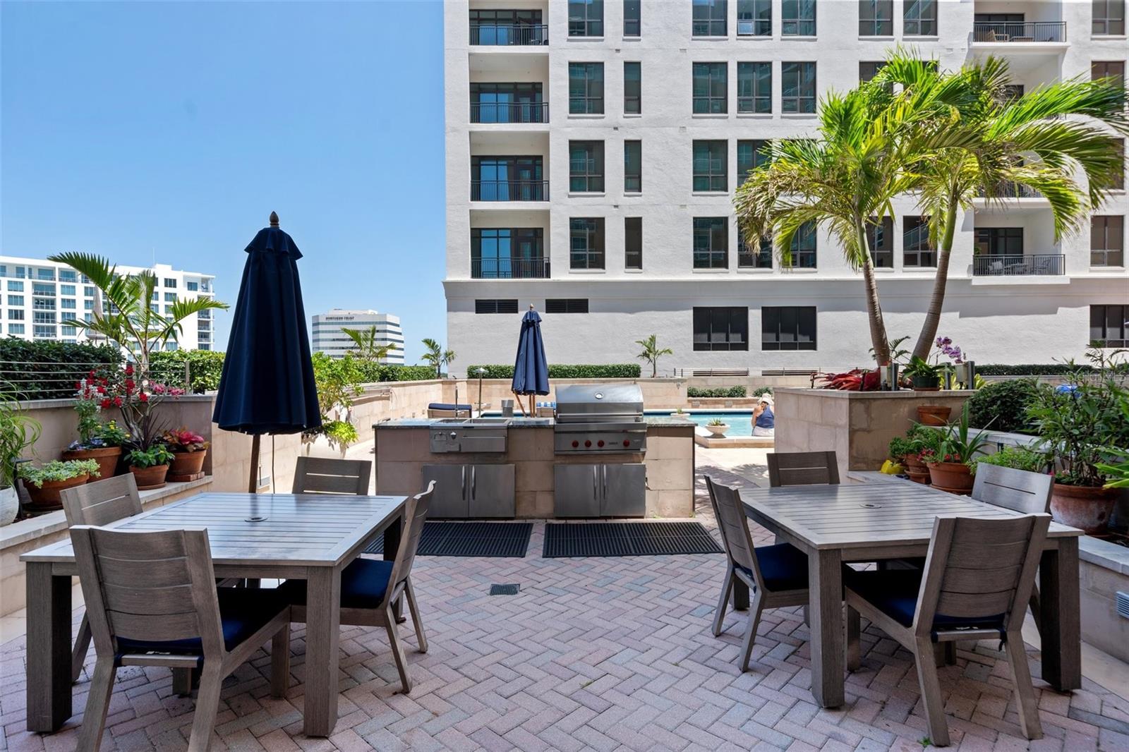 1350 MAIN RESIDENTIAL - Residential