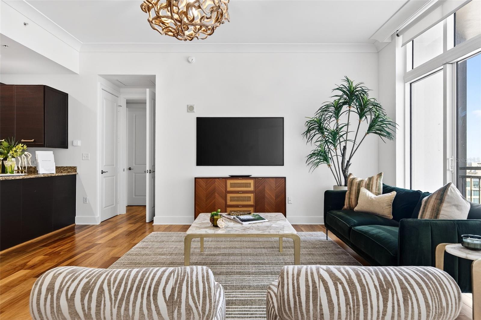 1350 MAIN RESIDENTIAL - Residential