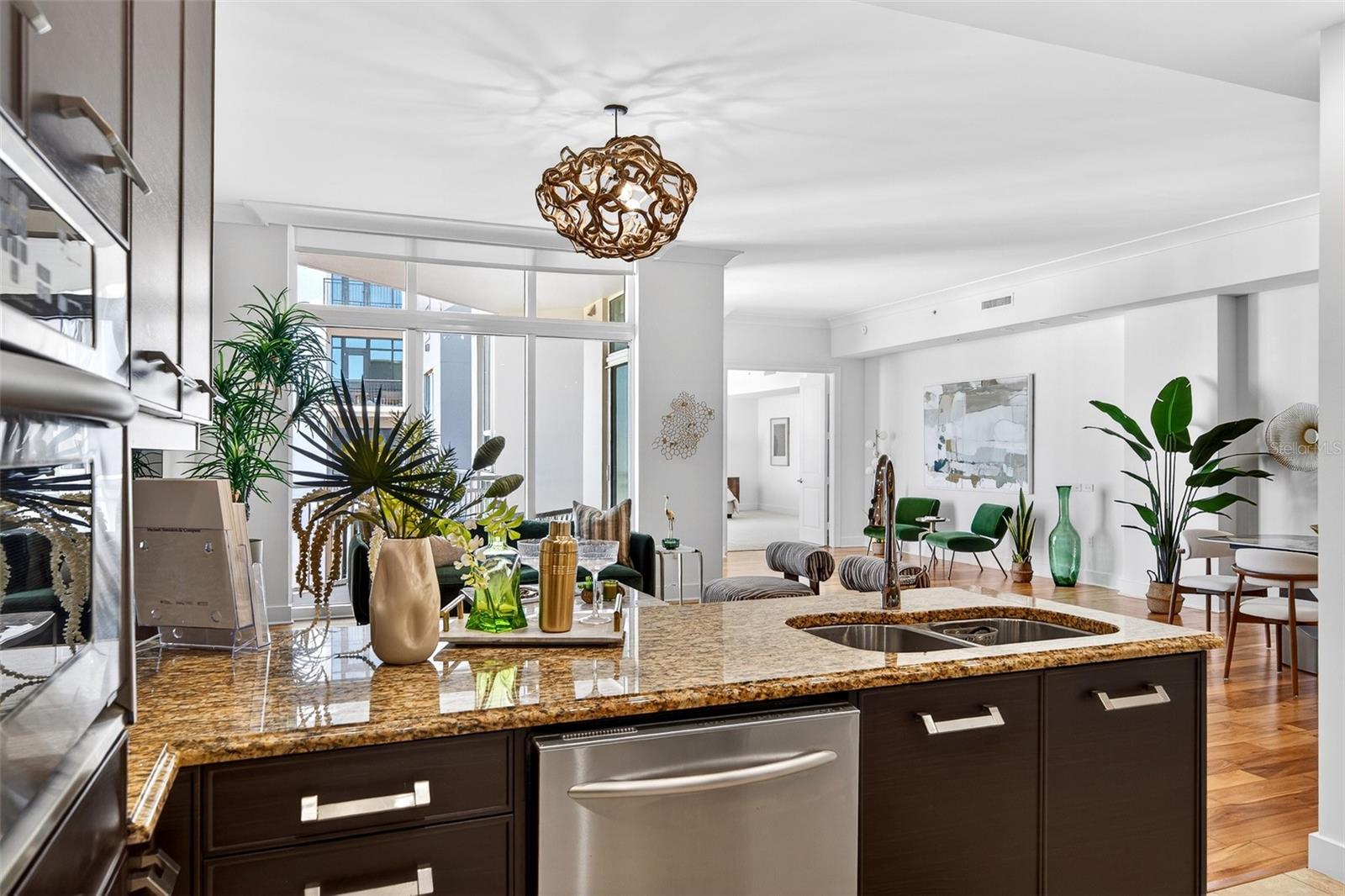 1350 MAIN RESIDENTIAL - Residential