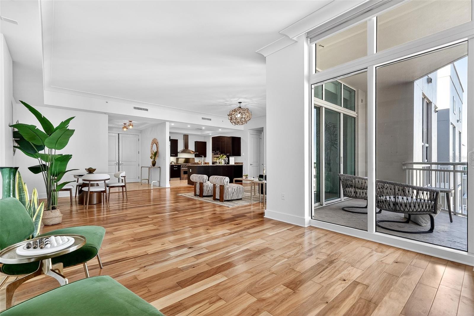 1350 MAIN RESIDENTIAL - Residential