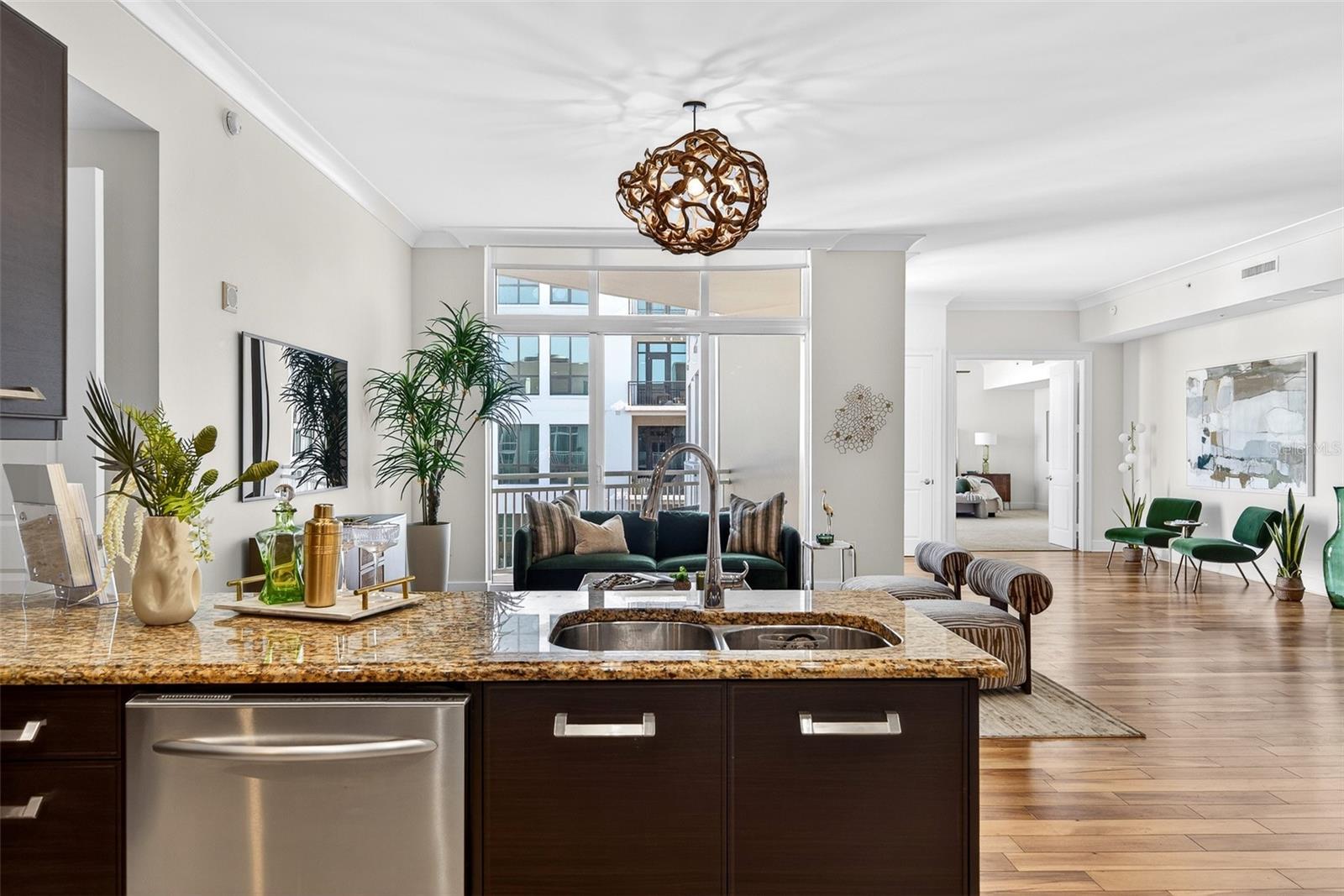 1350 MAIN RESIDENTIAL - Residential